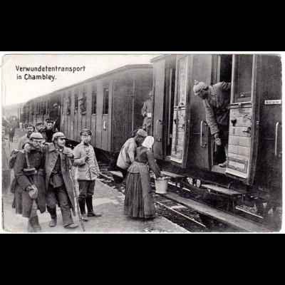 Eisenbahnzug m. Verwundeten Transport in Chambery, 1915 gebr. FP sw-AK