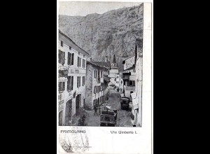 Italien, Primolano, Via Umberto m. Gasthaus, 1917 n Genova gebr. sw-AK m. Zensur